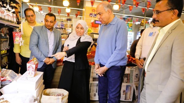 محافظ المنيا: التوسع في معارض «أهلاً رمضان» وتشديد الرقابة لضبط الأسواق ومنع الاحتكار محافظ المنيا: التوسع في معارض «أهلاً رمضان» وتشديد الرقابة لضبط الأسواق ومنع الاحتكار