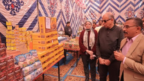 بتخفيضات 30%.. محافظ المنيا يفتتح معرض أهلاً رمضان بأبوقرقاص بتخفيضات 30%.. محافظ المنيا يفتتح معرض أهلاً رمضان بأبوقرقاص