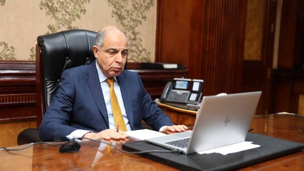 محافظ المنيا يشارك في الاجتماع التنسيقي برئاسة وزير الصحة لمتابعة استعدادات تطبيق منظومة التأمين الصحي الشامل