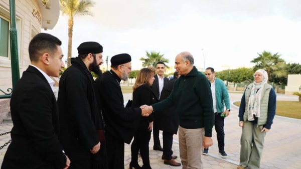 محافظ المنيا خلال الفطار