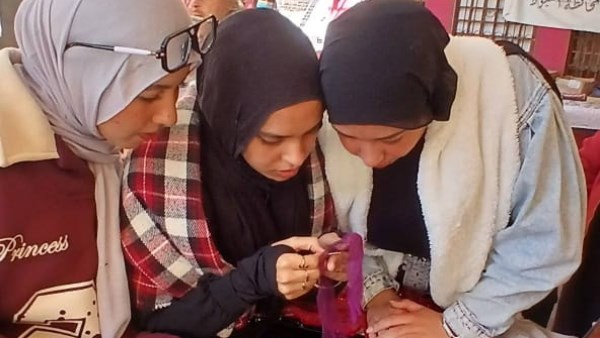 محافظ أسيوط: مكتبة مصر العامة تستضيف ورش تعليم فن التللي للفتيات محافظ أسيوط: مكتبة مصر العامة تستضيف ورش تعليم فن التللي للفتيات