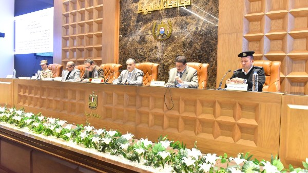 إجتماع المجلس التنفيذي بأسيوط 