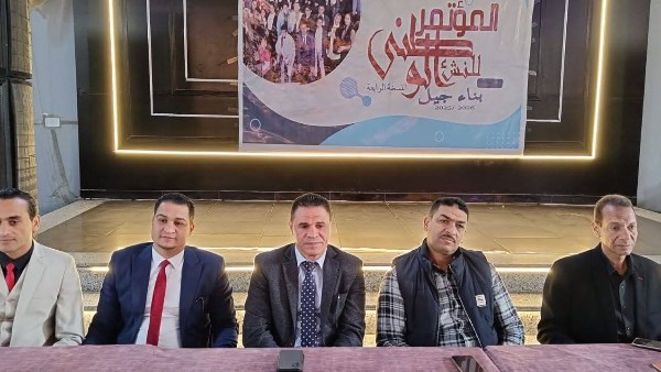 محافظ أسيوط يتابع جهود الشباب والرياضة.. وتنفيذ اللقاء القمي للمؤتمر الوطني للنشء تحت شعار "بناء جيل"