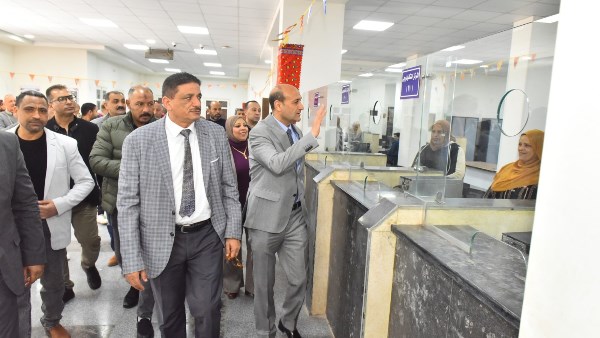 محافظ أسيوط يتفقد التشغيل التجريبي لمجمع الخدمات الحكومية بالشامية بساحل سليم