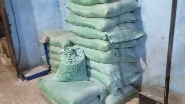 تموين أسيوط تضبط 3 طن و650 كجم دقيق بلدي مدعم بالقوصية ومنفلوط