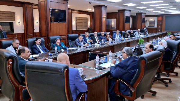 جانب من الاجتماع بسوهاج