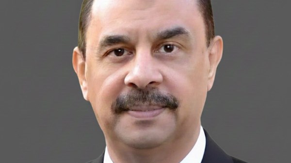 محافظ سوهاج : لجنة لمعاينة طريق محمد صديق المنشاوي قبل استكمال الرصف