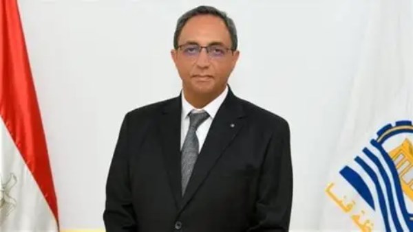 محافظ قنا السابق