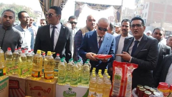 تموين الأقصر: خطة متكاملة لضبط الأسواق وتوفير السلع خلال شهر رمضان تموين الأقصر: خطة متكاملة لضبط الأسواق وتوفير السلع خلال شهر رمضان