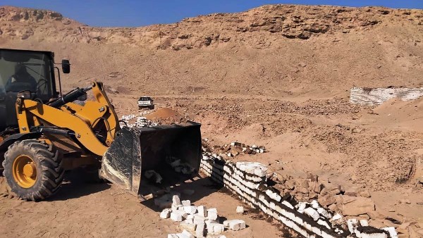 إزالة التعديات بأسوان