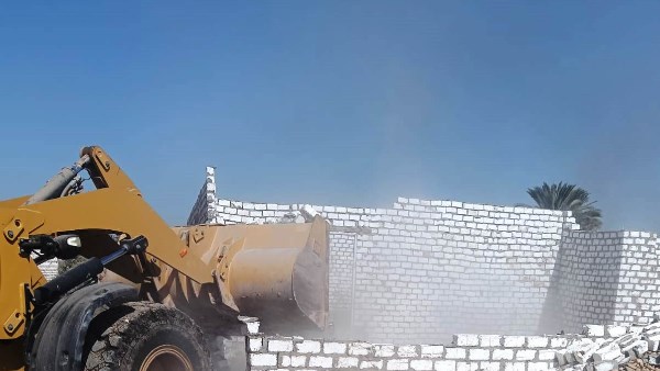 إزالة التعديات بأسوان