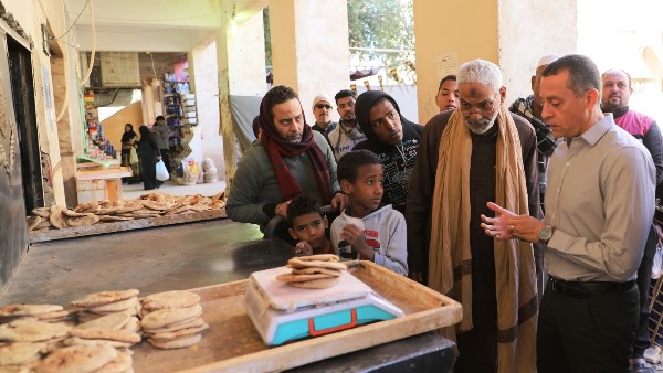 جولة محافظ أسوان