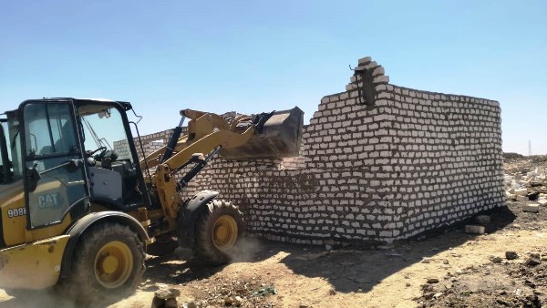 إزالة التعديات بأسوان