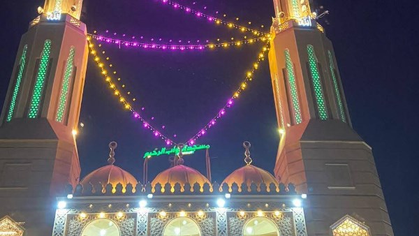 جانب من أعمال التزيين