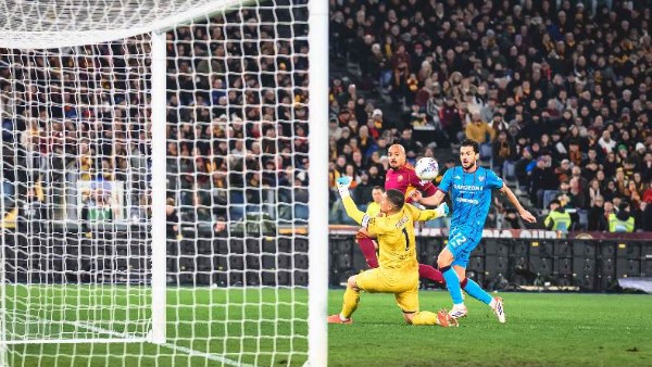 لقاء روما و كالياري