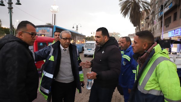 سامي قنديل يتفقد مياه الأمطار 