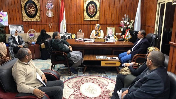 مدير تعليم مطروح  خلال الاجتماع