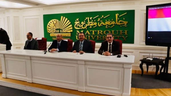 خلال فاعليات النادى الثقافى بجامعة مطروح 