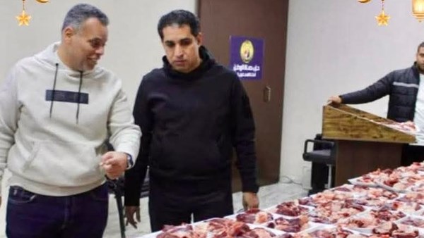 حزب حماة الوطن بالإسماعيلية يقود مبادرة توزيع اللحوم بالمجان على الأسر الأولى بالرعاية.. صور