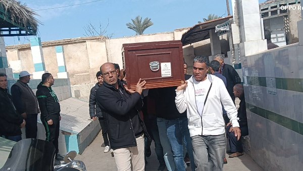 محافظ بورسعيد ينعي وفاة شقيقة اللواء سمير فرج 