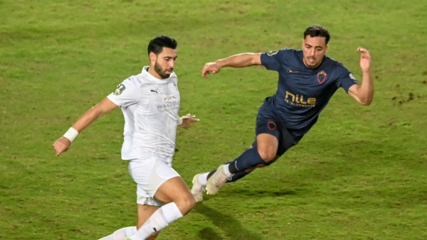 بعد إصابته بكسر في الترقوة.... عملية جراحية خلال الساعات  القادمة لباهر المحمدي لاعب المصري