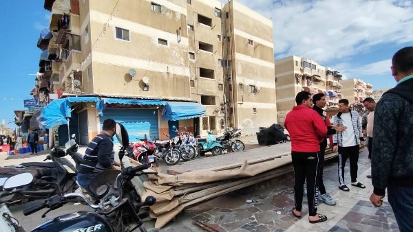 حي الزهور يواصل حملاته المكبرة علي المقاهي المخالفة 