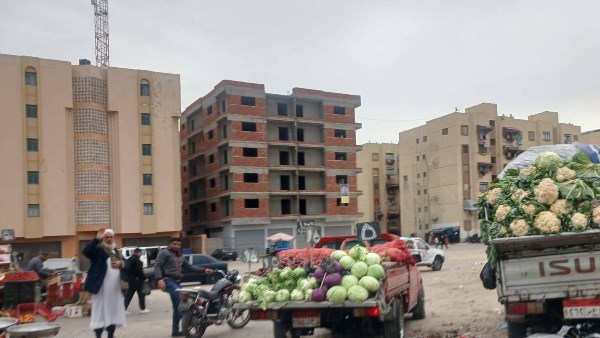 ضواحى بورسعيد يواصل مواجهة الإشغالات 