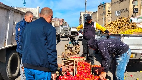 تواصل الحملات الدورية في2026لمتابعة وإزالةالإشغالات والتعديات والمخالفات بشارع العبور