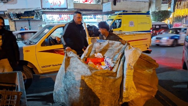 بورفؤاد تواجه فارزى القمامة ليلا ونهار 