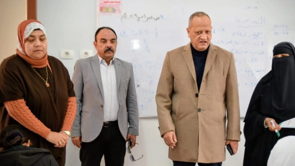بدوى يتابع انتظام العملية التعليمية بمدرسة الغرفة التجارية الثانوية بنات