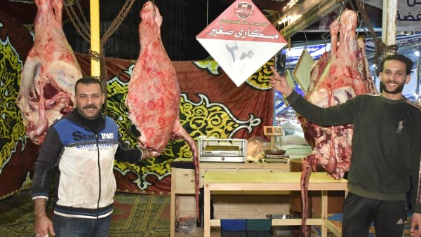 وسط إقبال كبير من المواطنين… محافظ بورسعيد يفتتح معرض “أهلاً رمضان” 