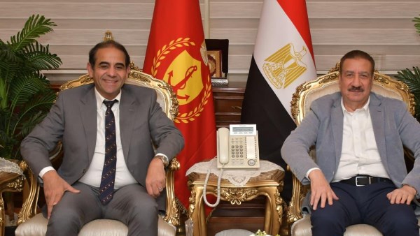 رئيس الجامعة يقدم التهنئة للمحافظ بمناسبة توليه مهام منصبه الجديد