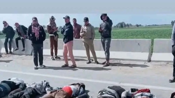 مصرع أكثر من 10 عمال في حادث دهس سيارة نقل بطريق بورسعيد الإسماعيلية