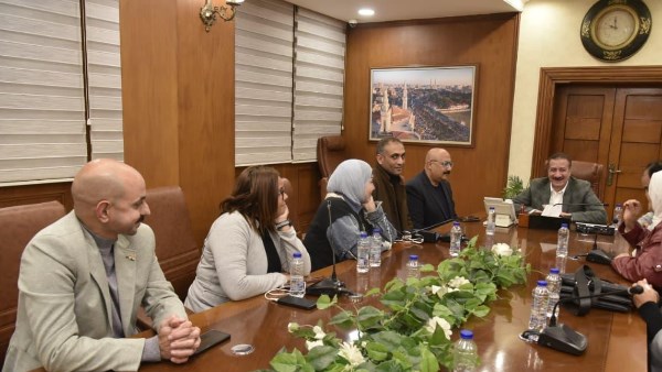 محافظ بورسعيد يستقبل مديرى مكاتب القنوات و المواقع الالكترونية الرسمية