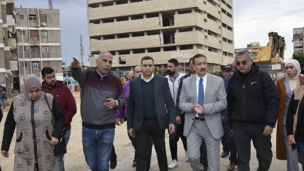 محافظ بورسعيد يشدد على إزالة كافة الإشغالات بمنطقة التصنيع