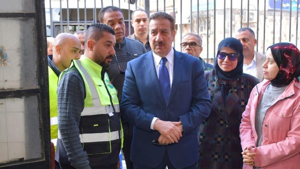 محافظ بورسعيد يتفقد سير العمل بمحطة رفع الصرف الصحي R1 بعد رفع كفاءتها