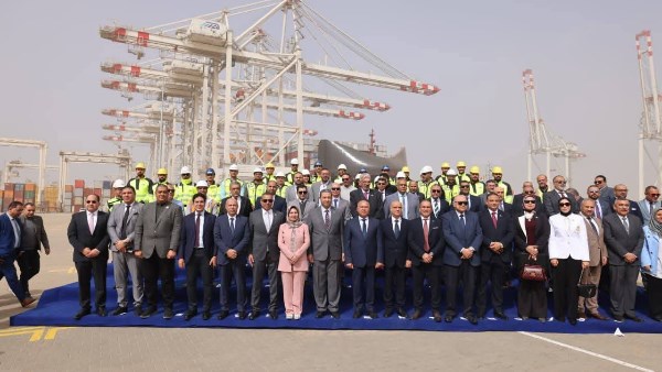 وزير النقل من ميناء دمياط: انطلاق التشغيل التجريبي التجاري لمحطة الحاويات