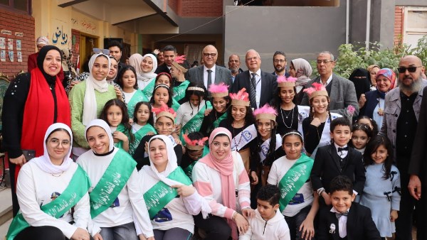محافظ القليوبية وسفير السويد يتفقدان مبادرة الفصل الأخضر بمدرسة القناطر الخيرية الرسمية
