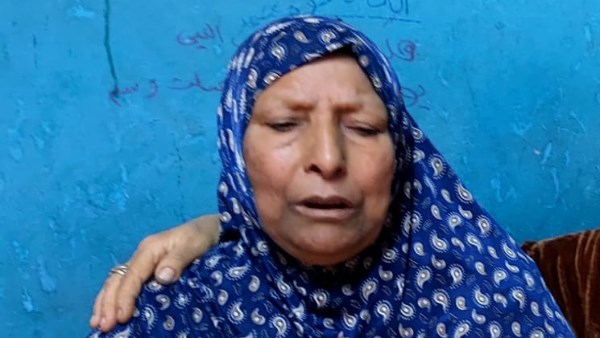 والدة إسلام 