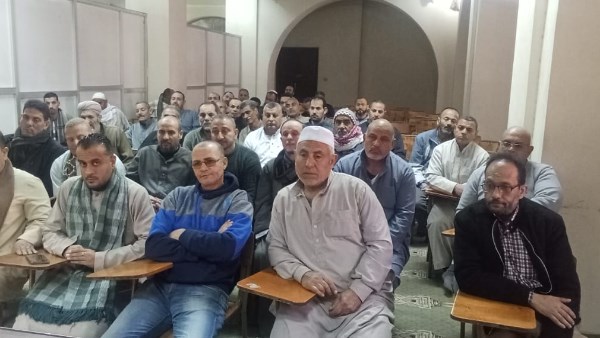 دورة تدريبية لعمال المساجد بالمركز الثقافي بالمسجد الأحمدي بطنطا