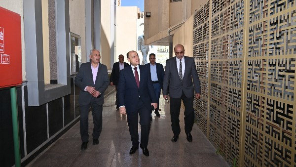 محافظ الغربية 