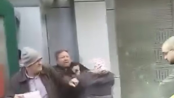 مشاجرة بشوارع مدينة المحلة 