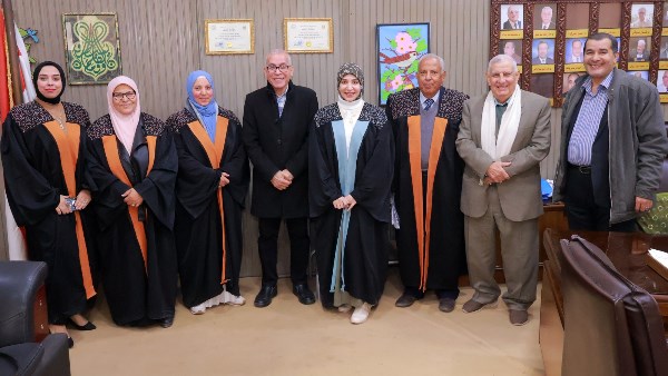 جانب من المناقشة 