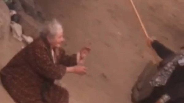 جانب من الفيديو 