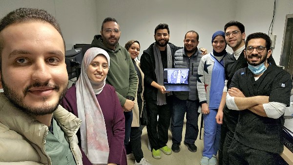 الفريق الطبي .. 