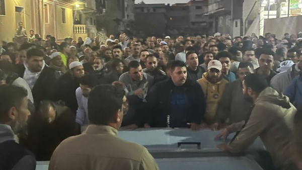 تشييع جنازة سيدة ونجلها في كفر الشيخ 