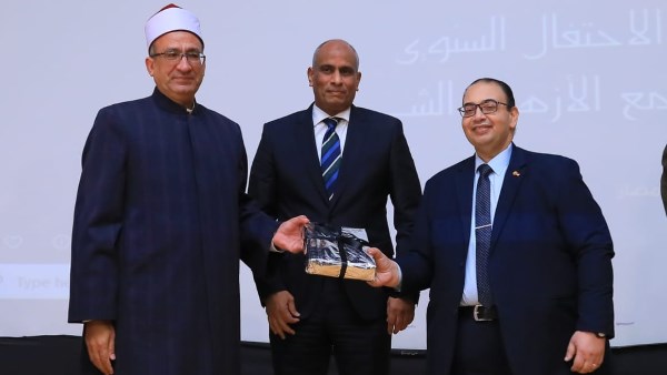 رئيس جامعة كفر الشيخ خلال الاحتفالية 