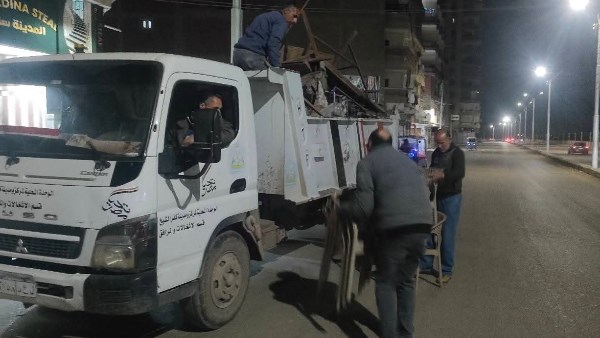 رفع الإشغالات ليلاً من شوارع كفر الشيخ 