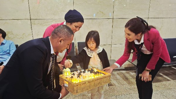 مطار القاهرة 