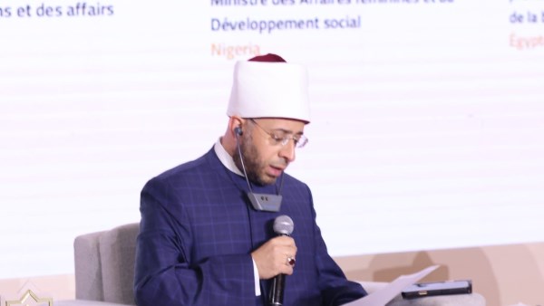 الدكتور  أسامة الأزهري وزير الأوقاف